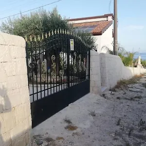  Appartamento Grazioso Di Fronte Al Mare