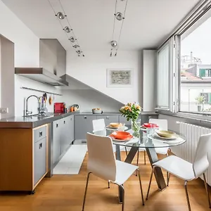 The Orange Attic - Navigli Area Appartamento Milano