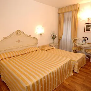 locanda-casa-sul-molo.hotelinveneto.com/